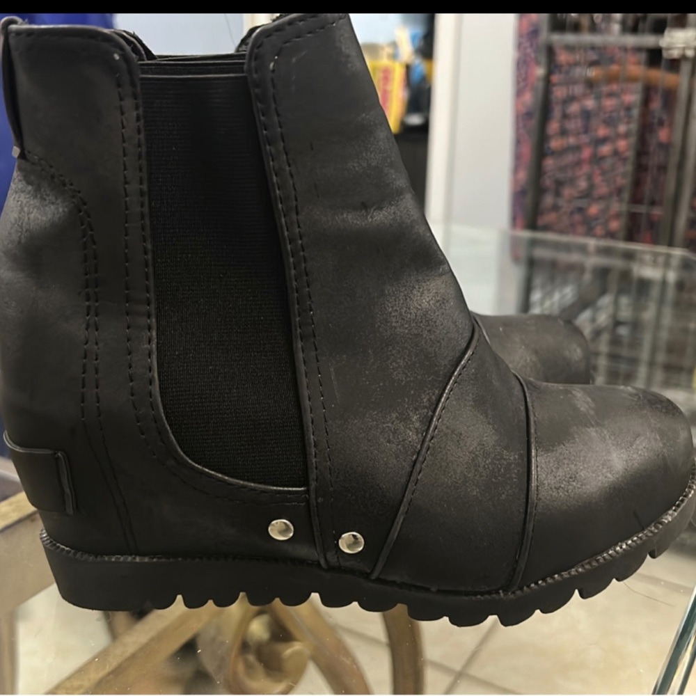 Wedge short boots